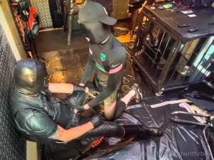 Some screenshots from my hot session with maskmaster_bl part 17