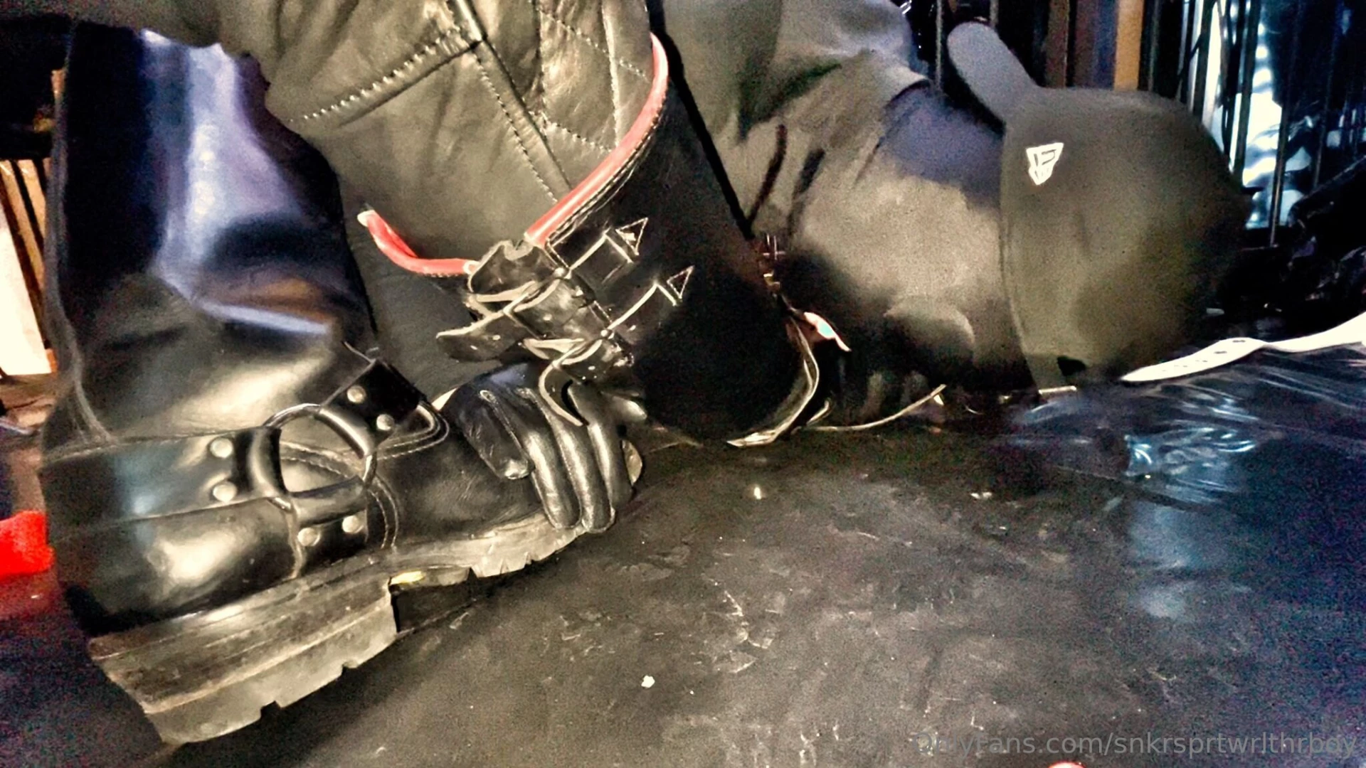 Some screenshots from my hot session with maskmaster_bl part 11 