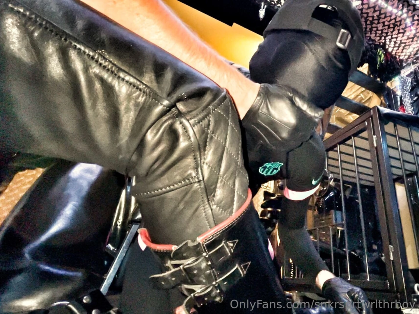 Some screenshots from my hot session with maskmaster_bl part 27 