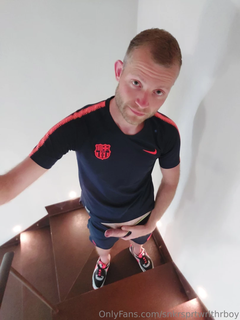 What would you do if you met me on the stairs 