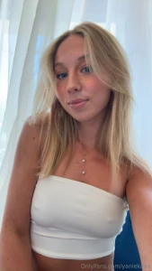 I am back i am going to go live on here tonight at 6pm pst i am so