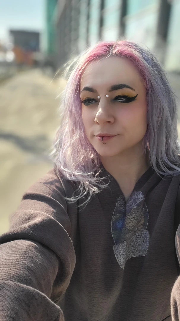 The sun is bright and i love oversized sweaters lt 3 