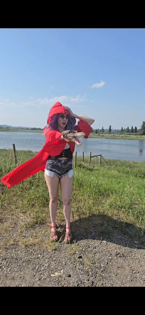 Yep i think imma extend my found footage raptor jesus cult fun into 