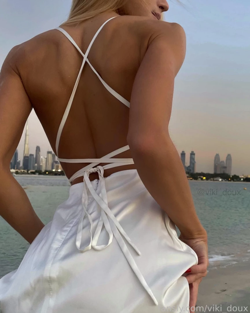 Which photo you like more write in comments wish you an amazing day part 3 