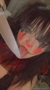 Tw knife crazy killer clown