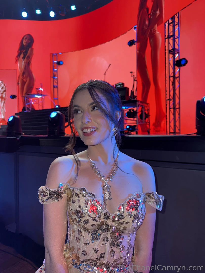 Keep that renew on for your queen wouldn t want to miss out on 