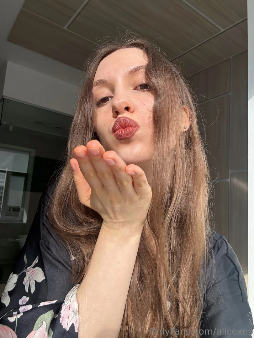 I send you all a big kiss 