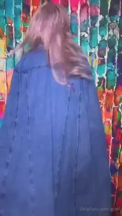 On a scale of 1 to 10 how would you rate this outfit by tipping 