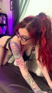 So what book am i reading to you lizziblakecams