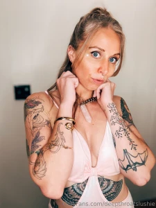 I ve got a surprise for whoever shows up first at 5 see you on my