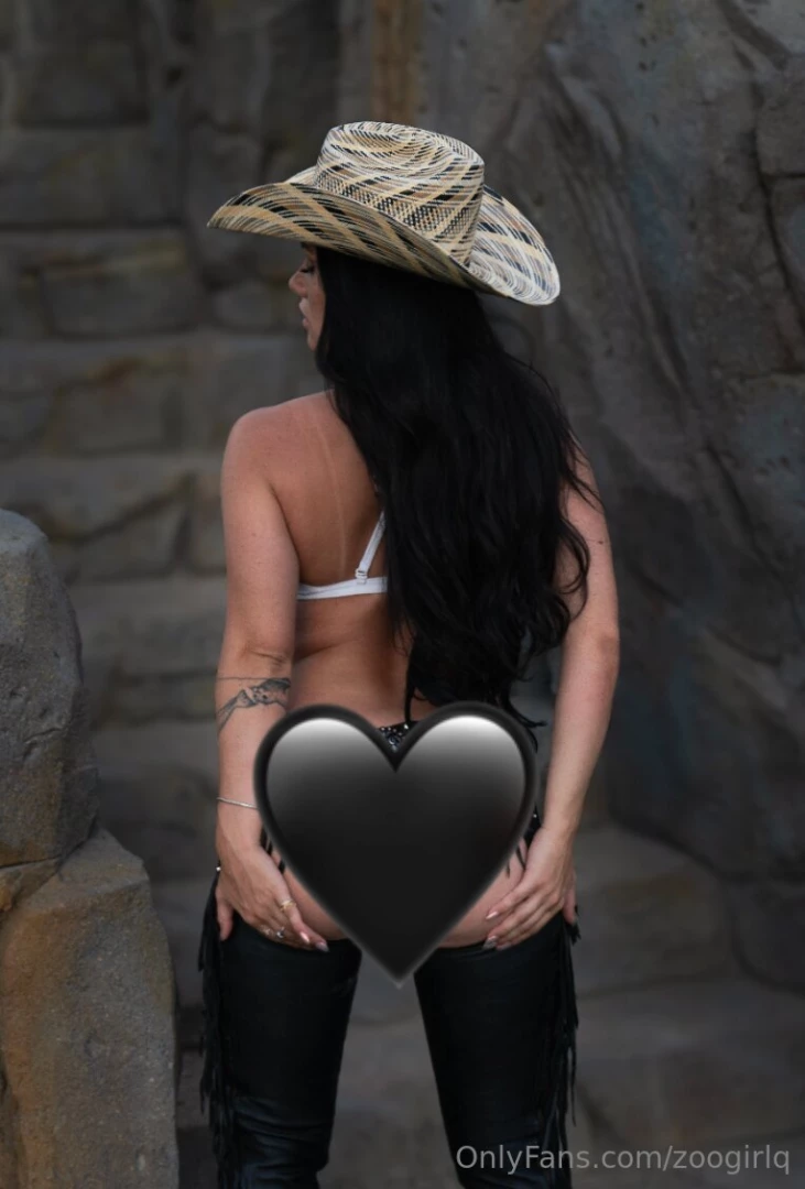 Babes did you eat today bc i m serving up some wild treats this set 