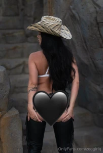 Babes did you eat today bc i m serving up some wild treats this set