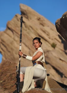 Your little rey of sunshine 16 exclusive hd photos of rey at golden part 2