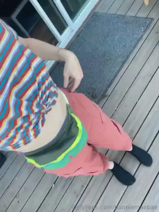 Happy monday i started a new nannying gig today did a lil makeup and 