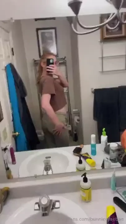 Daddy said i m lookin like a sexy laura dern from jurassic park and i 