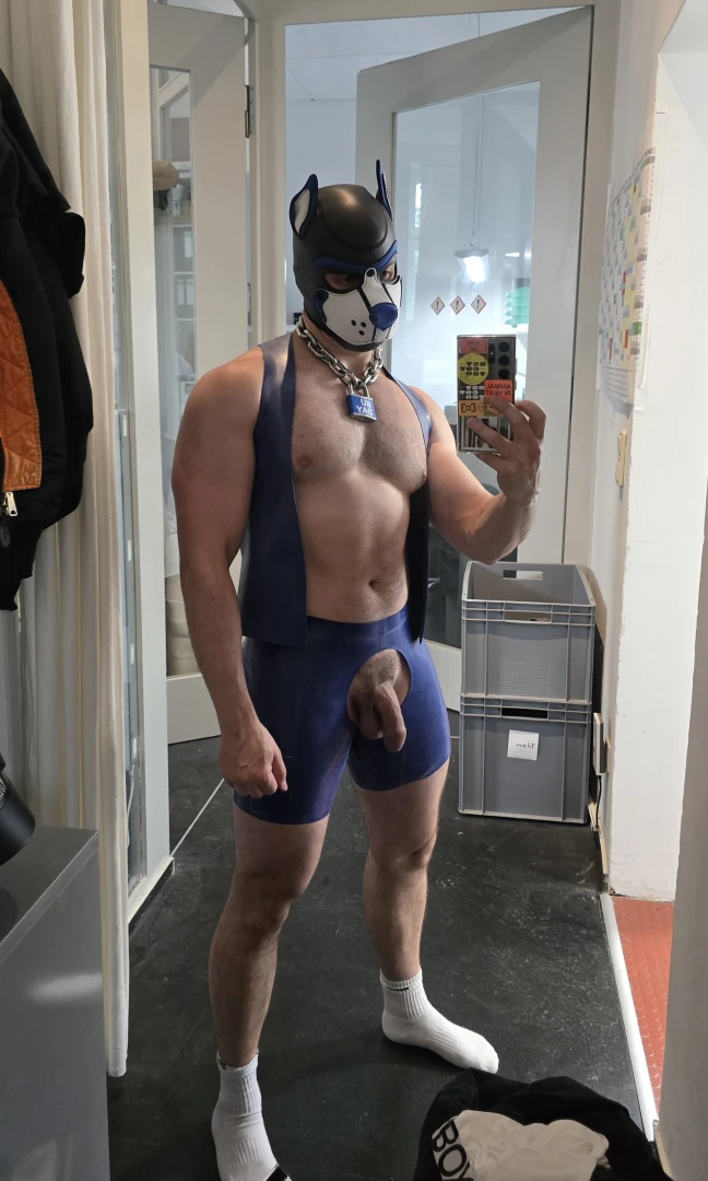 Got a new rubber outfit do you prefer front or back view 