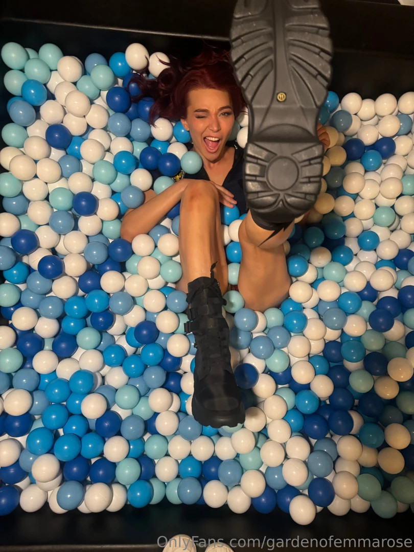 Let s play with some balls 