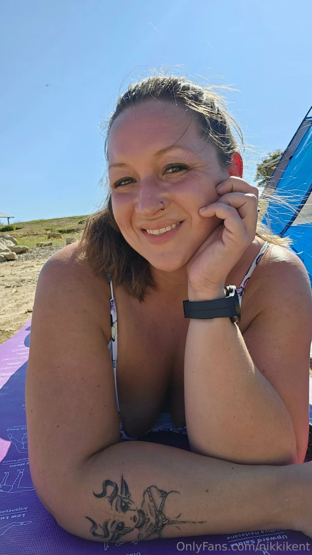 Rub suntan oil on me please part 5 