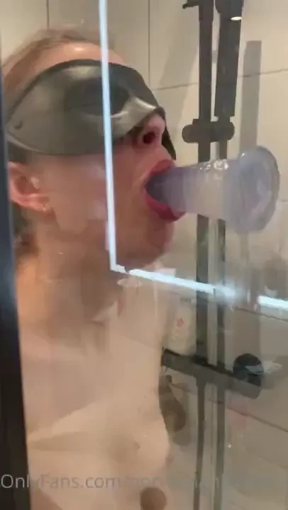 23 cm dildo going all the way down 