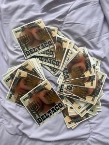 If u want to buy a sticker tip me 10 and send your address in a