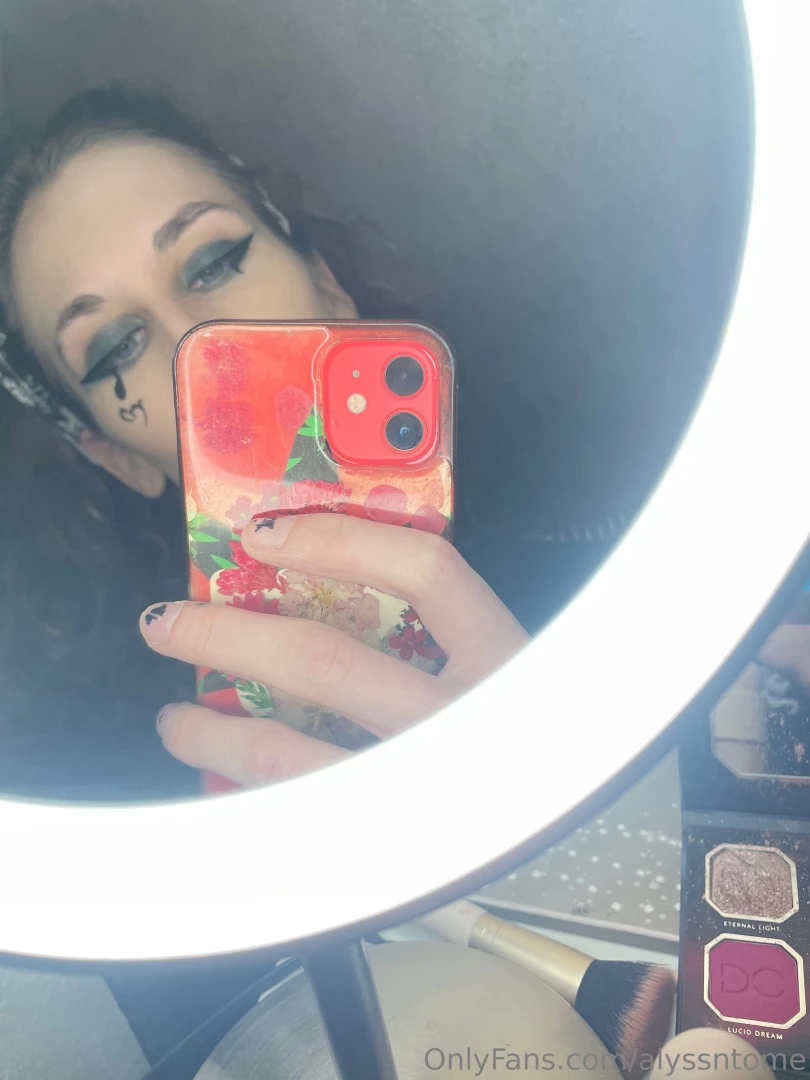 Hiiiii it s been awhile since i ve posted since i got a new phone 