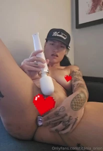 Cumming hard for you i make myself cum so hard with my hitachi i