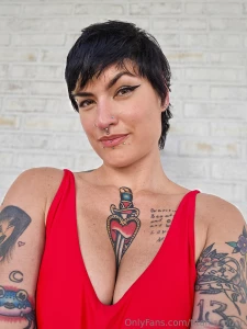 If you re new here i keep it pretty chill as in i post instagram pics