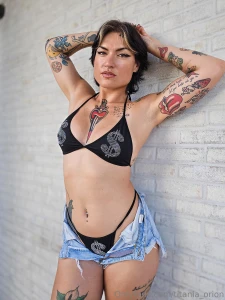 I moved my hottest clips to a new page come treat yourself la carte