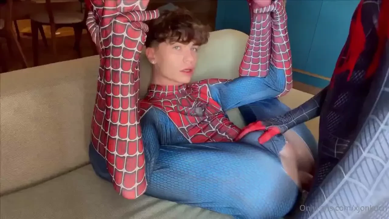 Little throwback to getting pounded dressed up as spiderman have u 