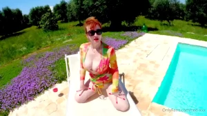 Italian poolside cunt stuffing that s what holidays are for onlyfans