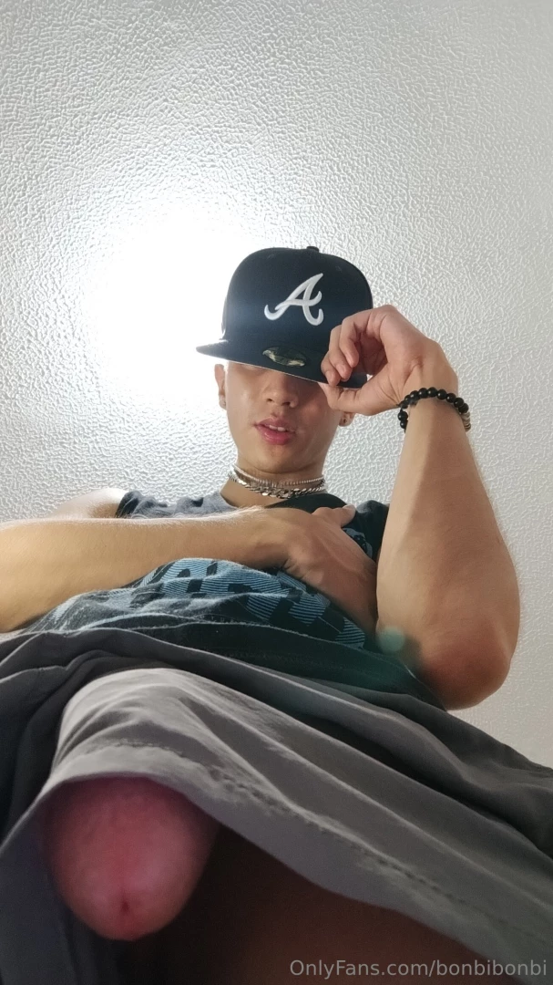 Te gusta como me veo con gorra 