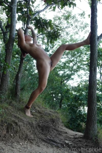 That last photo tho you gotta scroll part 20