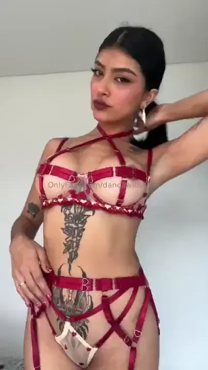 Let mommy dominate u 