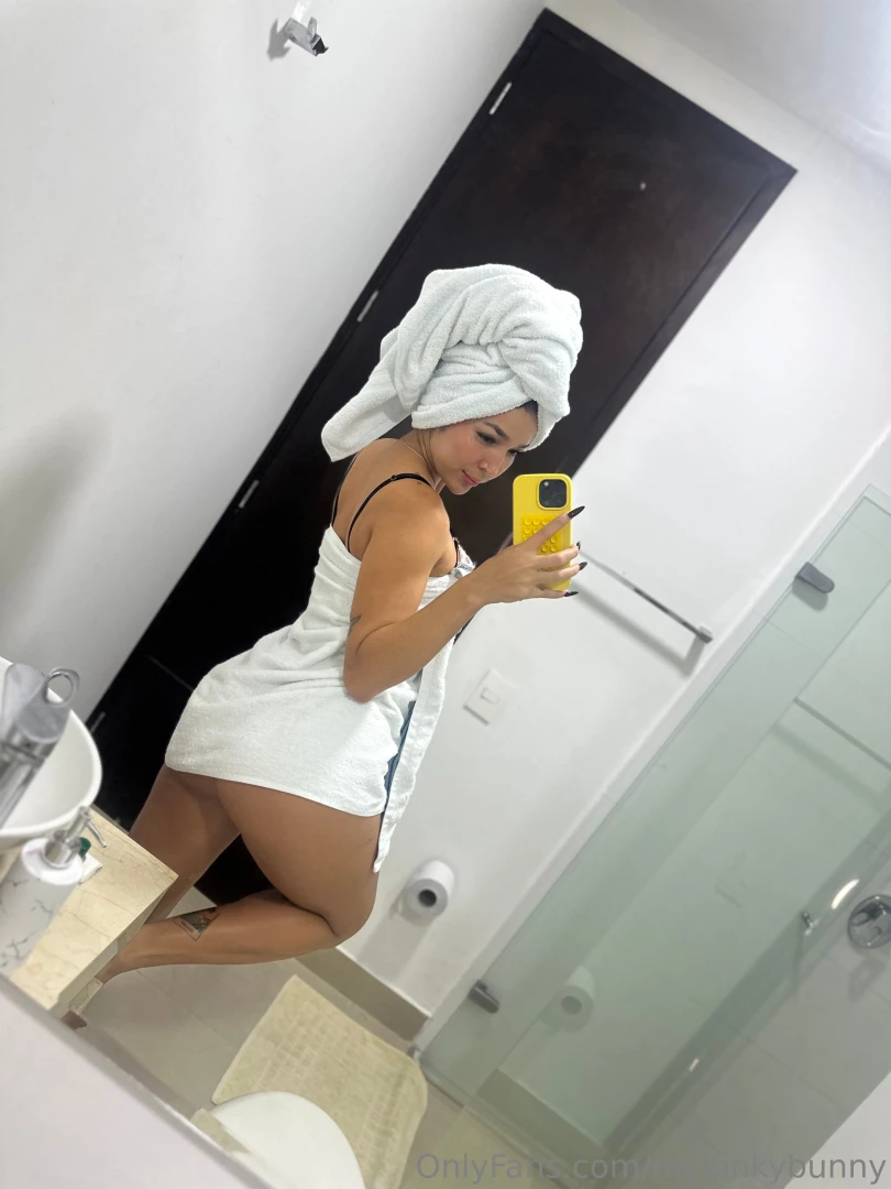 Wanna shower before sleep with me 