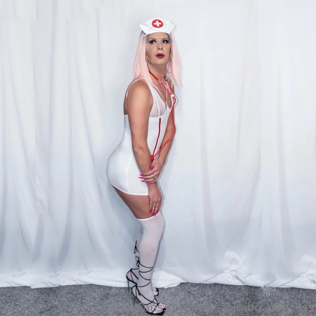 Did anyone call for a nurse let me examine you 