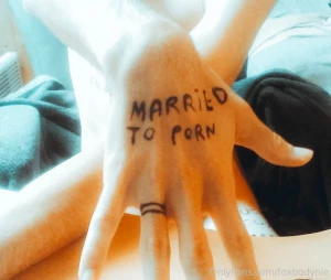 Here is some more bodywriting as you may know i love doing it probably part 3