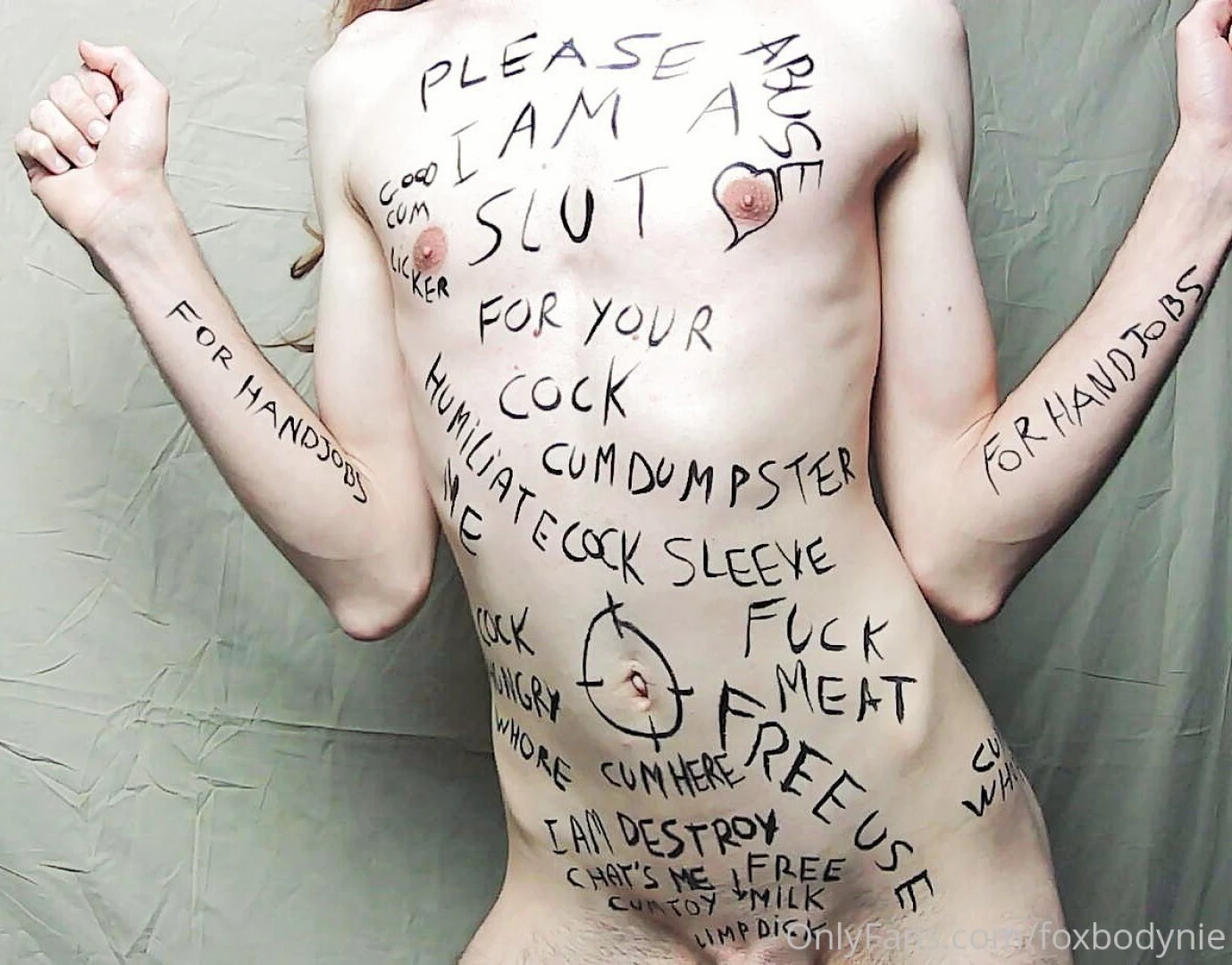 Heyyyy here is the second half of my public bodywriting session you part 2 