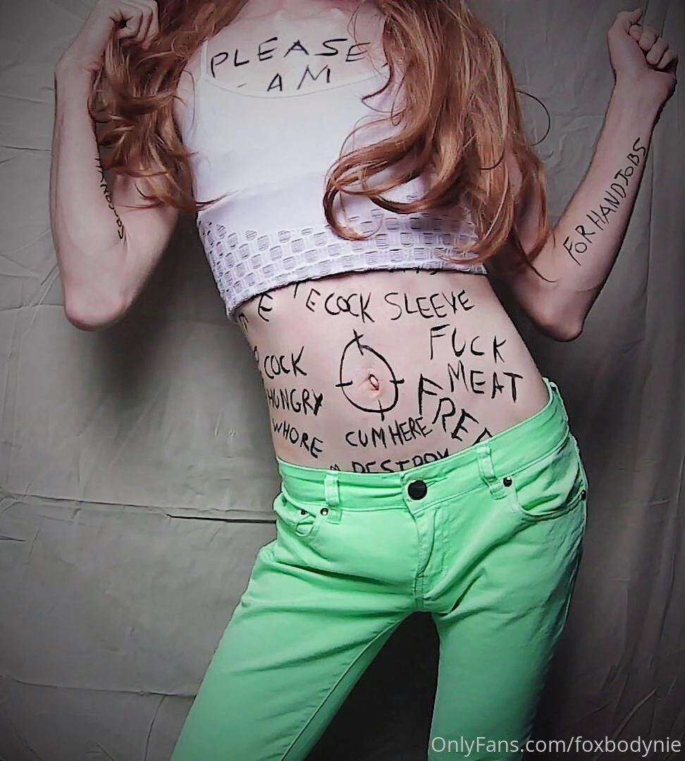 Heyyyy here is the second half of my public bodywriting session you part 11 