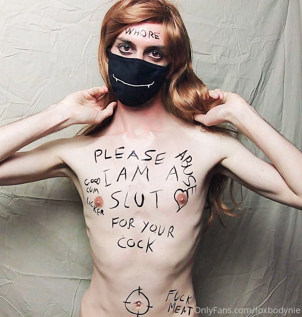 Heyyyy here is the second half of my public bodywriting session you part 16 