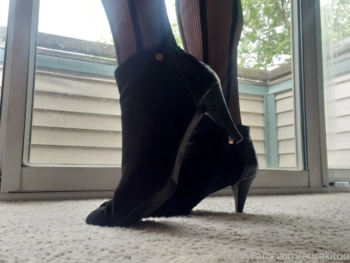 Unlock for some upskirts leg spreading and your pov photos no nudes part 1 