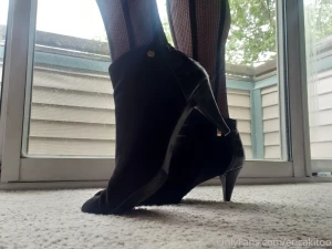 Unlock for some upskirts leg spreading and your pov photos no nudes part 1