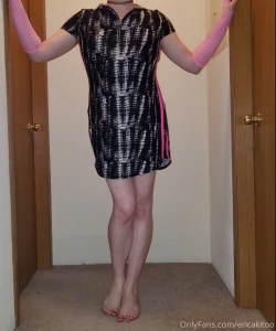 Its toooooooooooooooooo hot out ugh