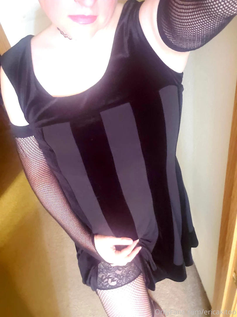 Had a play date last night bet you wish i showed up on your doorstep 