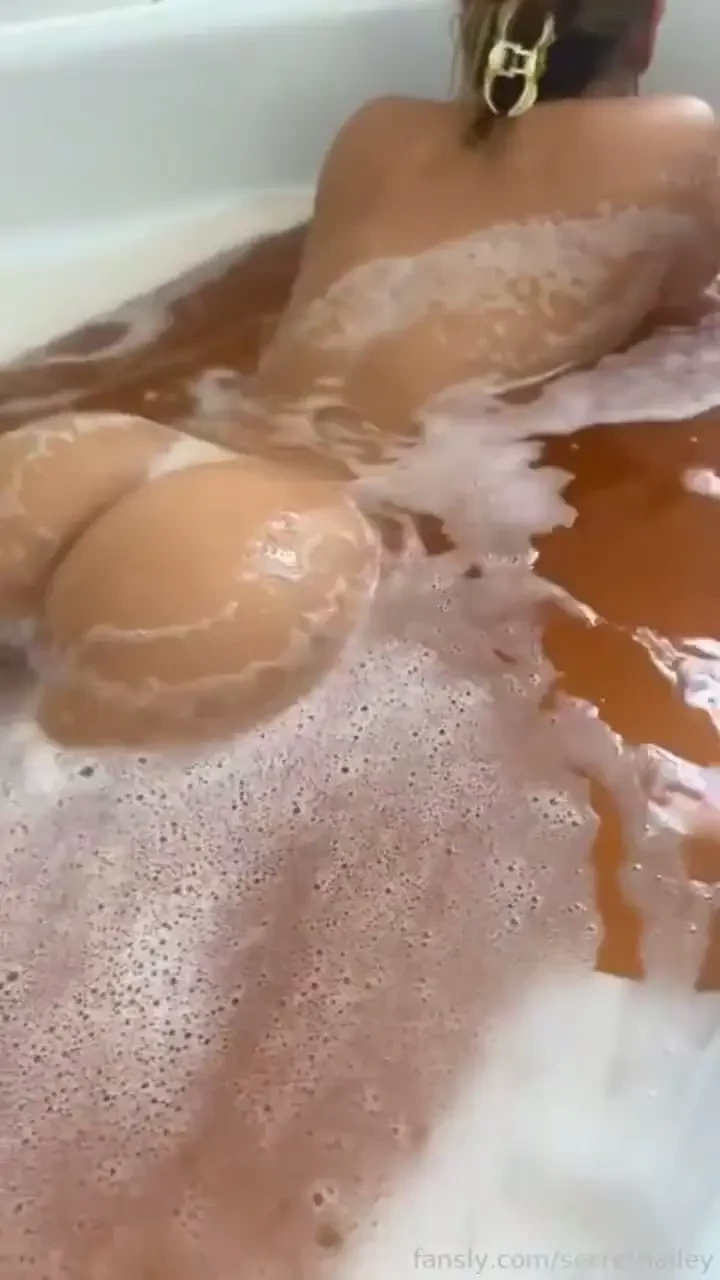 Want to join me in the bath tub fyp nude ass pussy bathtub wet 