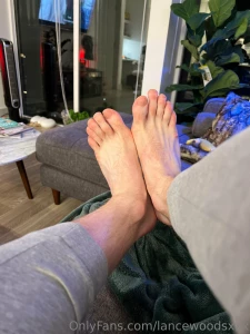 Just some feet pics for ya