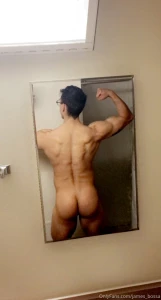 Flexing and feeling my oats after the gym part 1