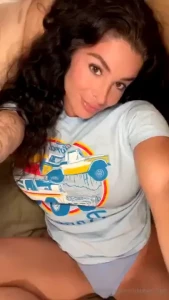 Goodnight kisses where would you kiss me first 40 off subs tildawn