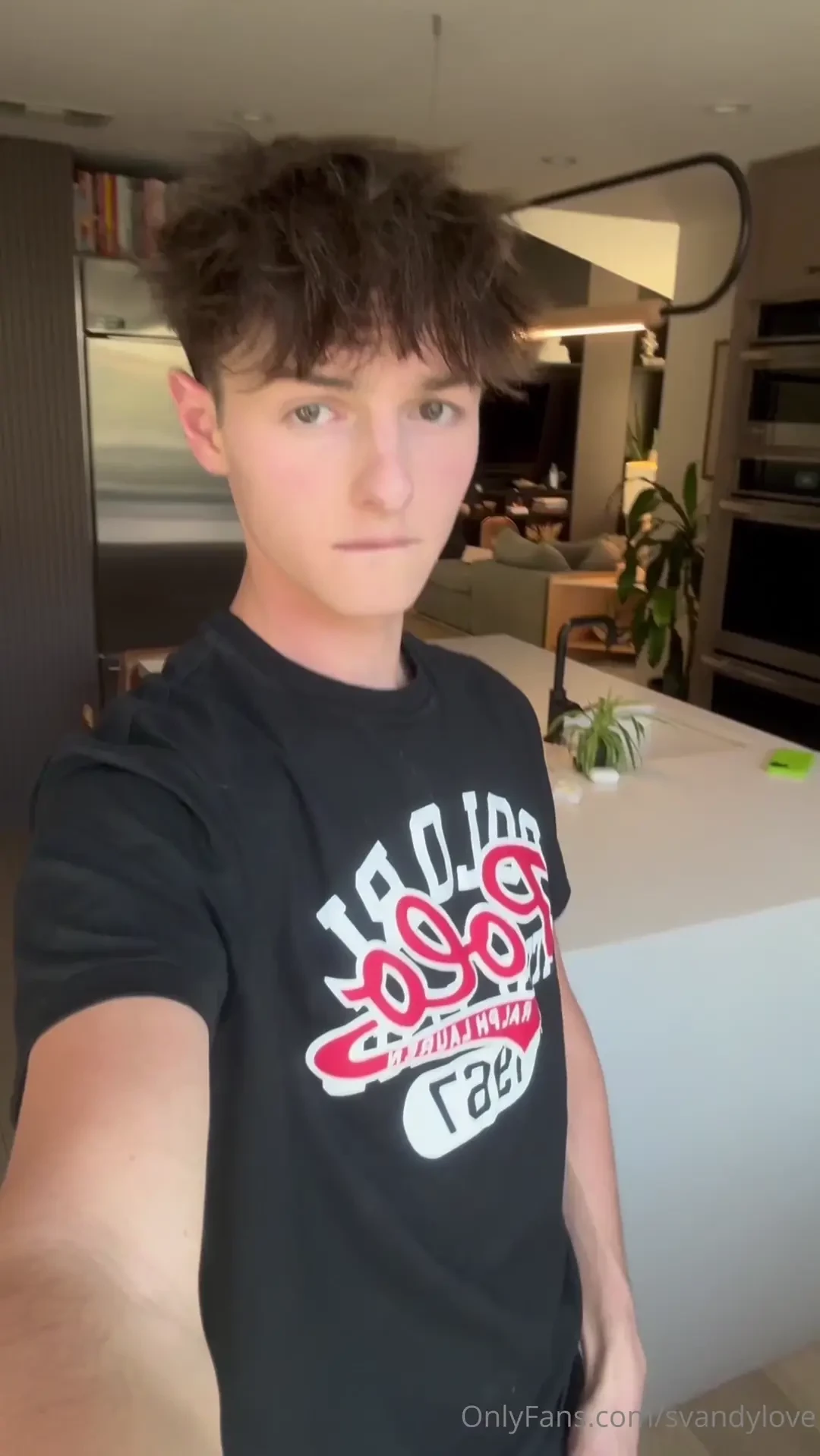 Wanking my big cock in the kitchen and busting a big load for you i 