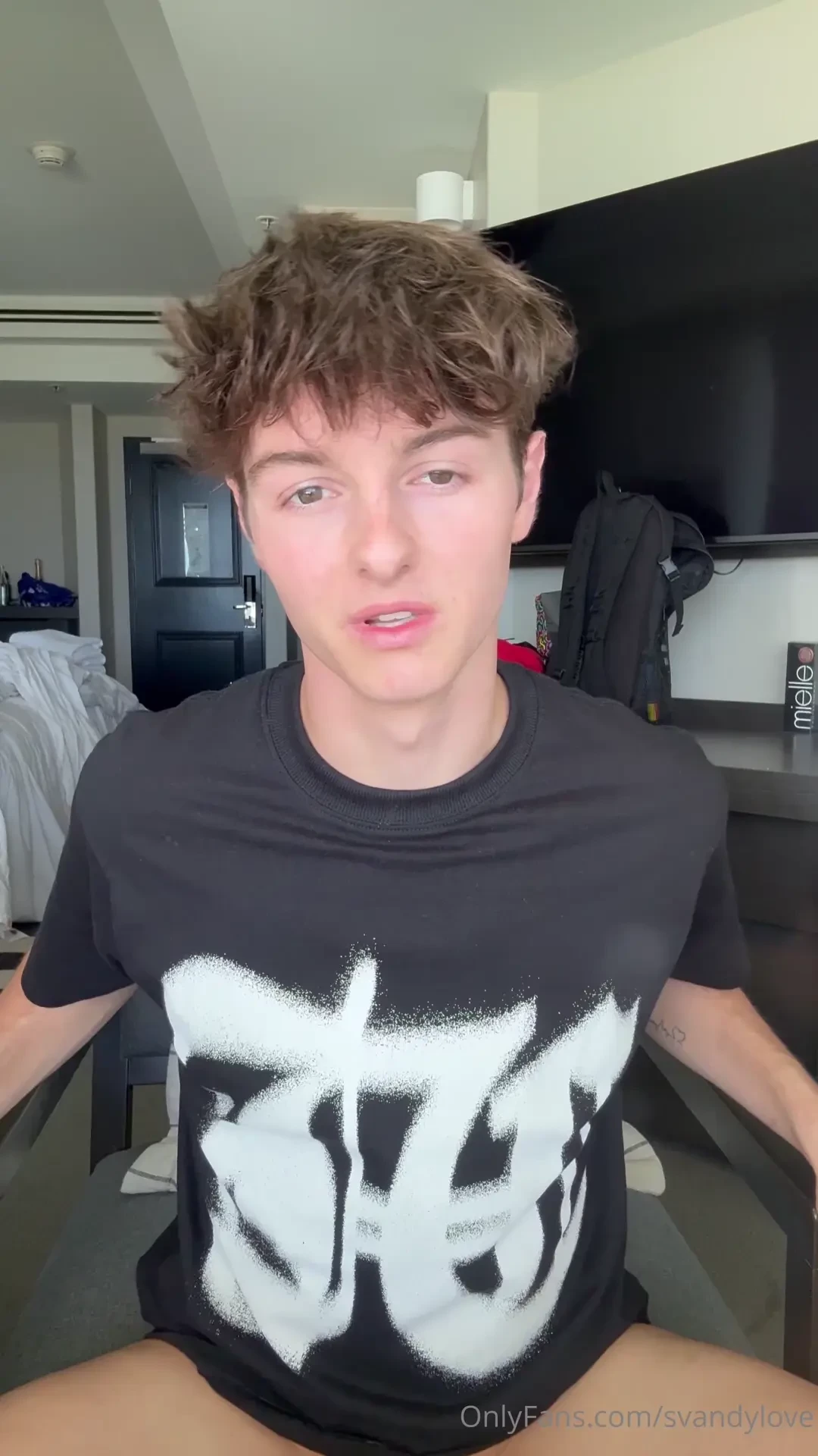 Milking my huge cock for you 