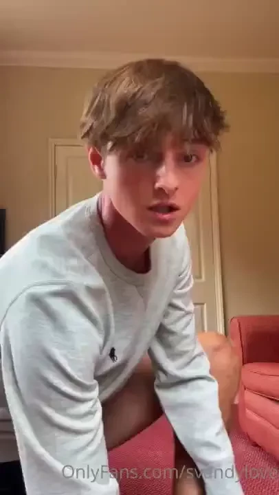 Jerking off my big juicy cock for you i love shooting a big load for 